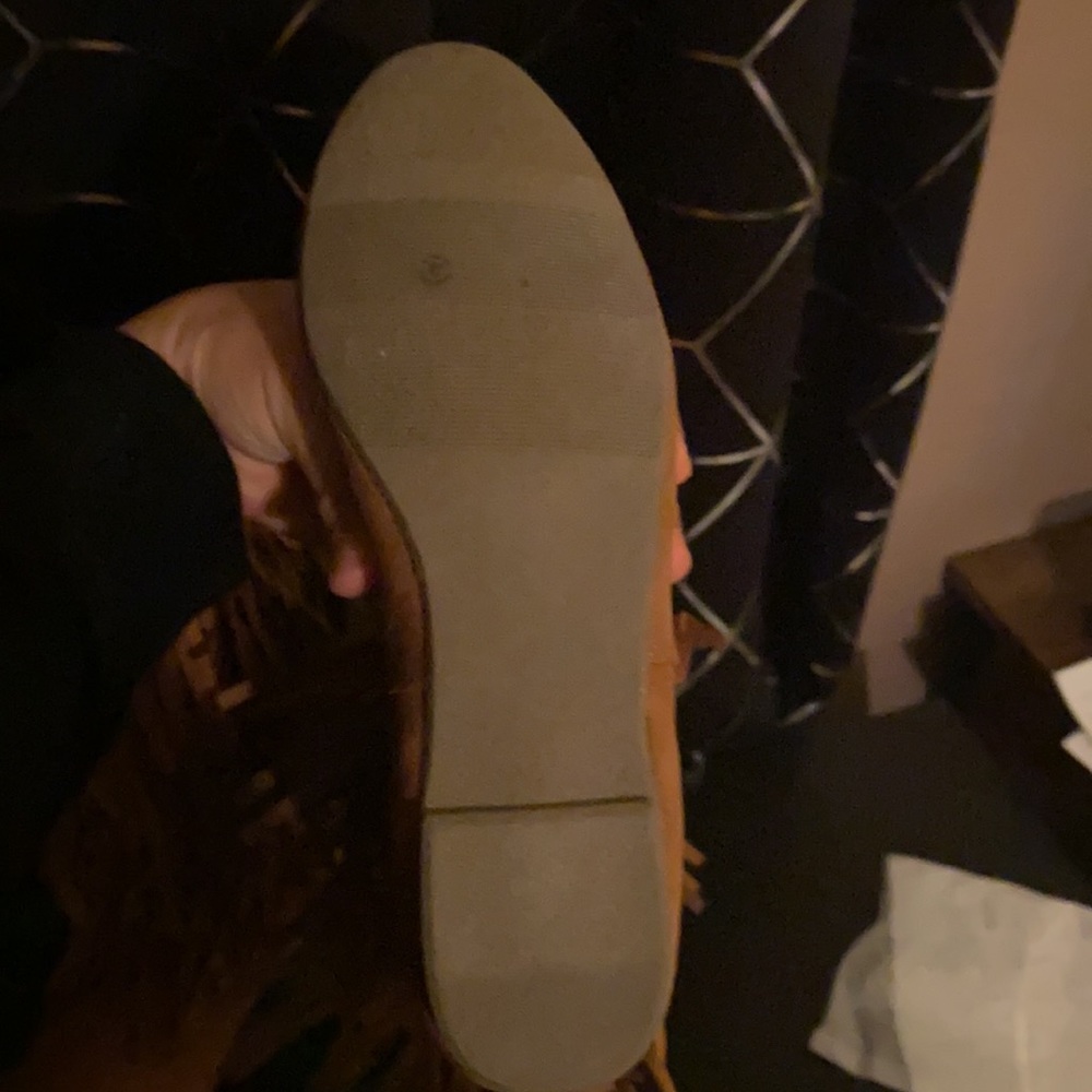 Boots - Picture 7 of 8